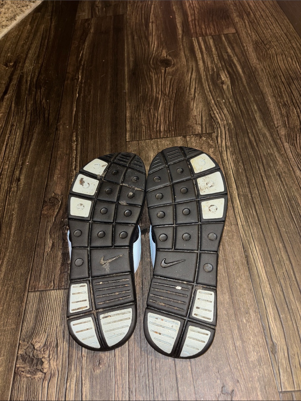 Nike Women’s Light Blue Thong Slide Sandals - Picture 3 of 6